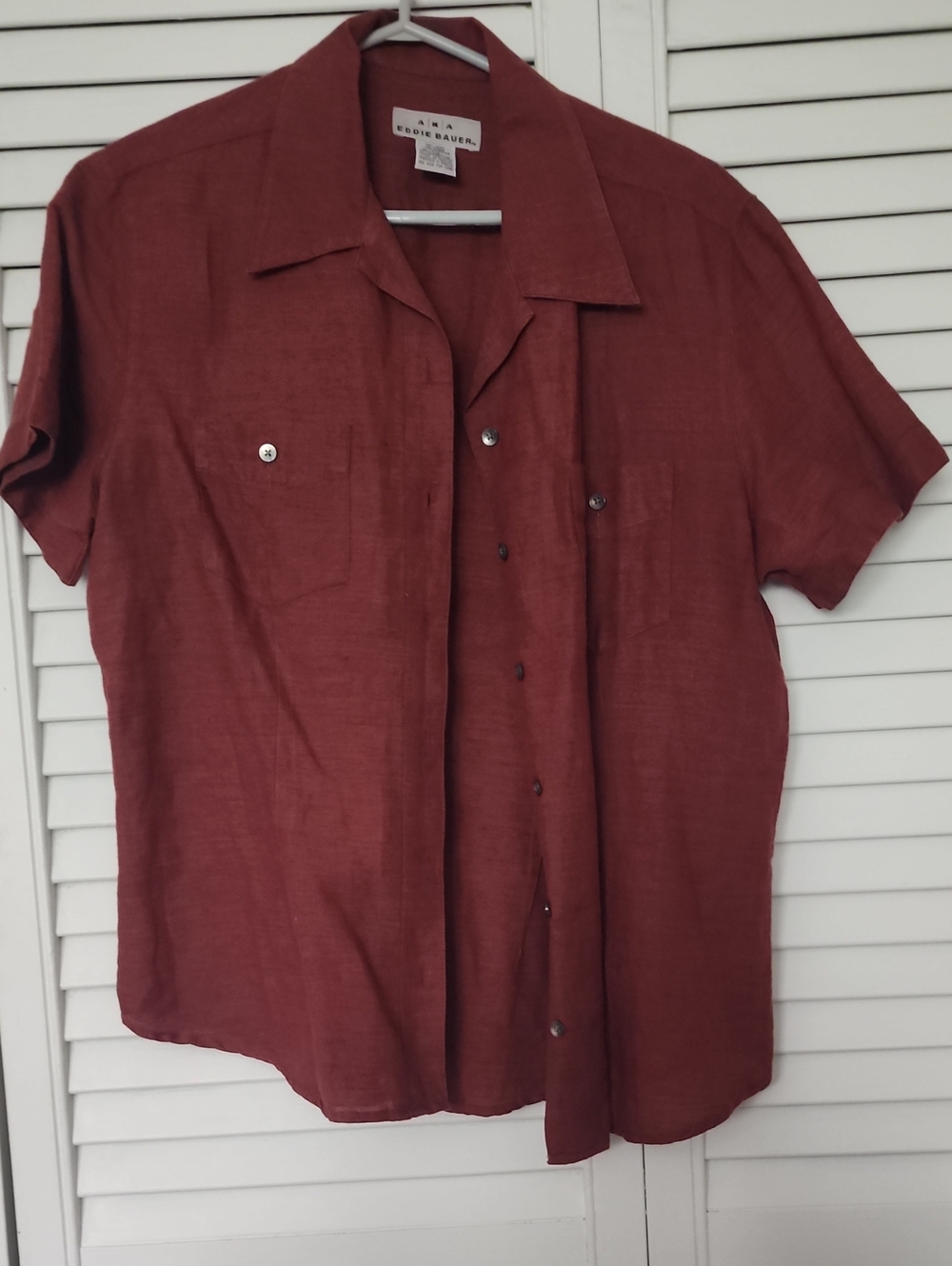Eddie Bauer Womens Short-Sleeve Button-Down Shirt in Rust Red Orange